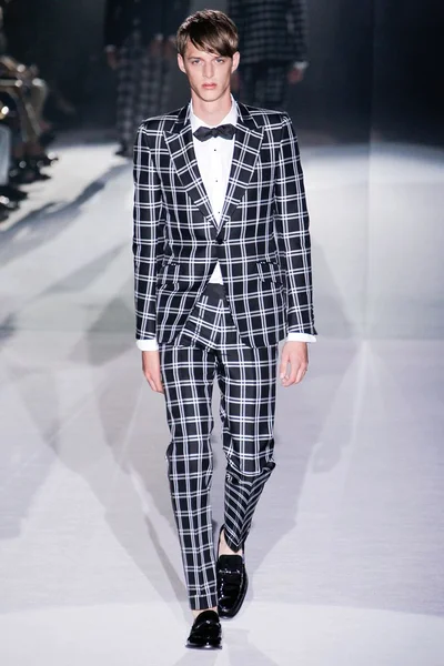 Look 34